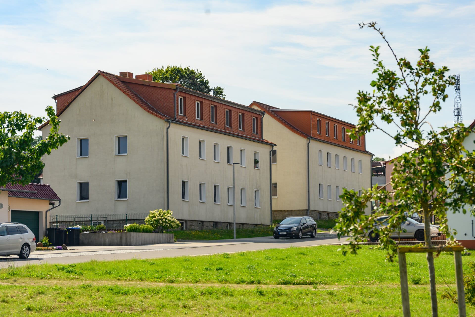 Mehrfamilienhaus der KOWO am Stadtweg 4–5 in Kalteneber, Eichsfeld
