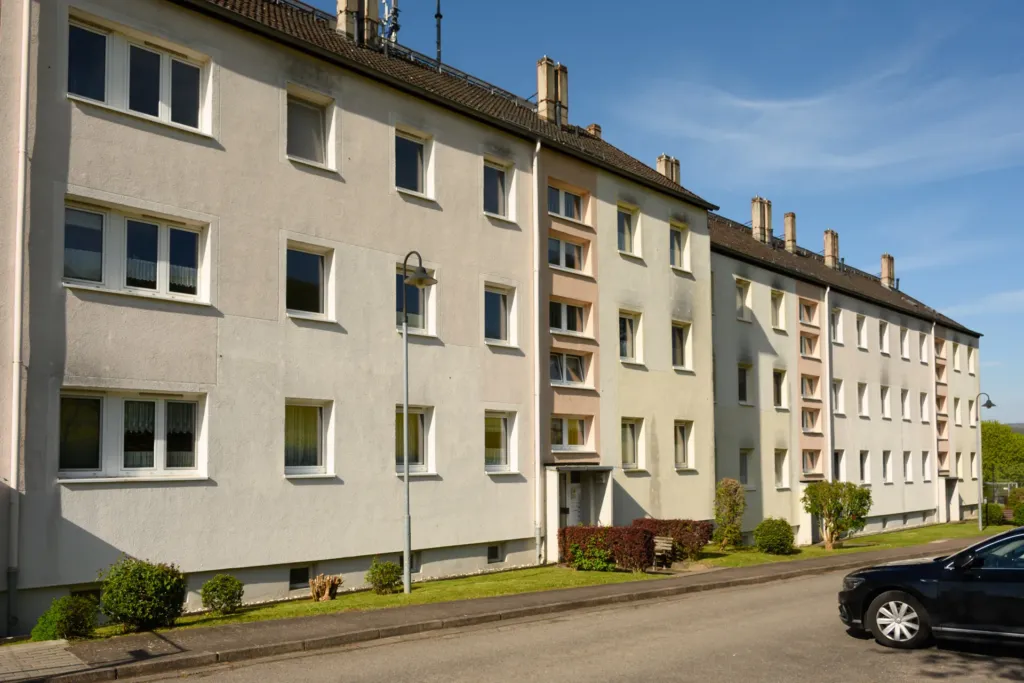 Wohngebäude der KOWO in der Bergstraße in Geismar vor der geplanten Sanierung